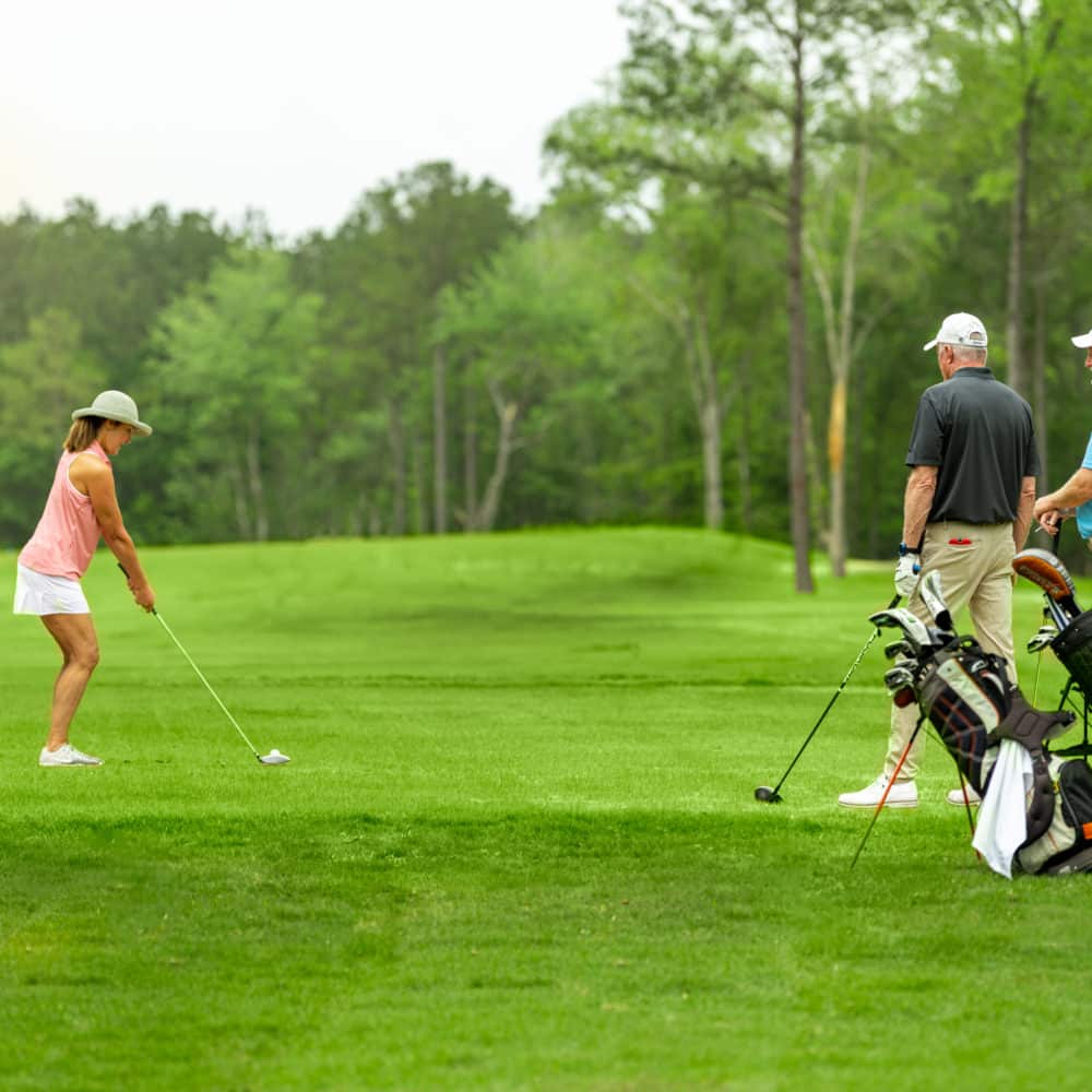 woman golfing